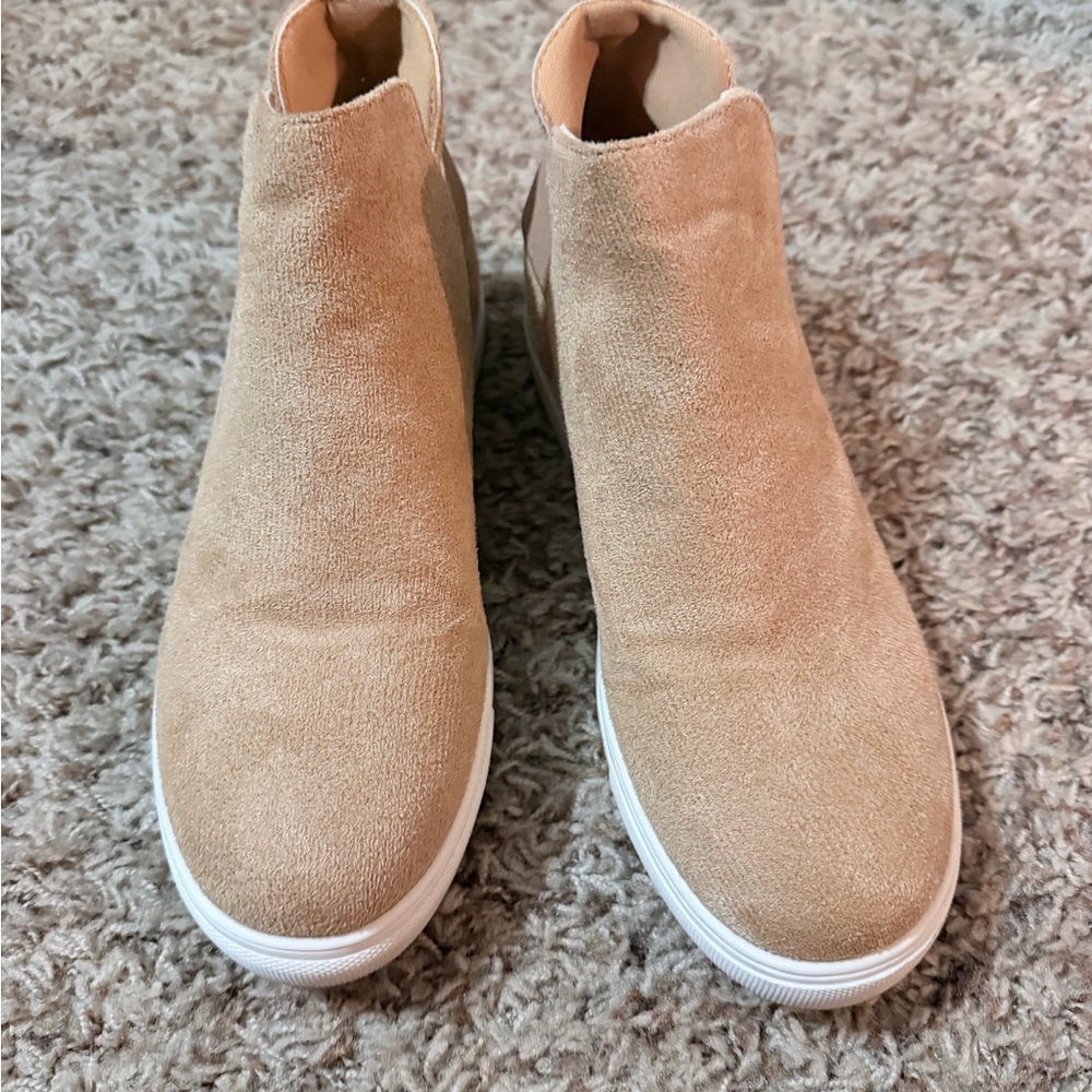 Women's Tan Suede Ankle Boots